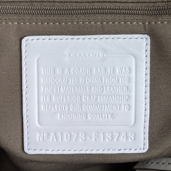 Coach classic 12CM "C" Tote bag - Picture 5 of 6